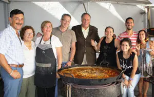 Padrón Argentina.Preparando la Paella 74 aniversario Archipiélago I
