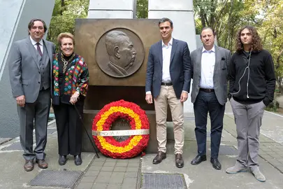 20361588153_574b39c653_k