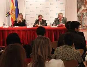 Losada presentando a Hernanz