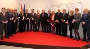 4. Los galardonados por AEGAMA con el delegado de la Xunta J.R. Ónega