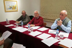 Elías López (tesorero), Ovidio Cadenas (presidente) y Fernando Gómez (secretario)