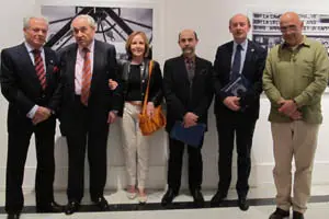 Pérez Vázquez y su mujer -en el centro-, el delegado de la Xunta, José Ramón Ónega, Zarza, Hernández-Vallejo y Sánchez-Soto,