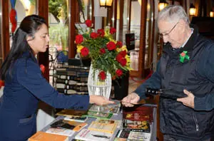 Chile.Dia Libro Estadio Español