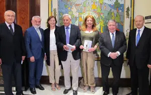 El delegado de la Xunta, J.R. Ónega, Villanueva, Romero, Palomares, Barreiros, Ansón y Reigosa