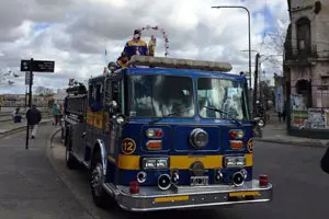 Foto 3 Procesión en Autobomba