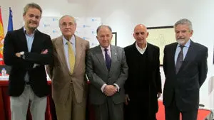 Ulises Bértolo, el delegado del a Xunta, José Ramón Ónega, el director del CNI, Félix Sanz, José Membrive, y el director de la Academia Xacobea, Jesús Palmou