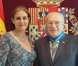 16.AGENTES CONSULARES CONDECORADOS 1