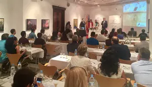 2. La cata comentada contó con más de medio centenar de asistentes