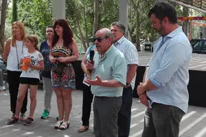 R-17 entrega premio literario