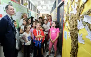 Herrero en colegio de Cabezon