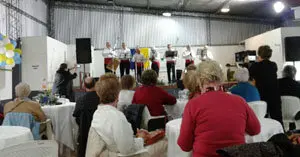 Asocicación Islas Canarias de Maldonado. Panorámica con coro masculino