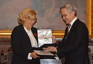 Carmena-Visitante Distinguida Mexico42