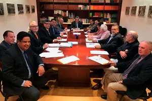 Reunión en la FES15