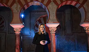 La Presidenta de la Junta de AndalucÃa, Susana DÃaz, en la grabación del mensaje de año nuevo en el conjunto arqueológico de Medina Azahara(28/12/17)Foto: OPJA -RA FotografÃa oficial de la Junta de AndalucÃa, se pone a disposición solamente para su publicación por las organizaciones de noticias y/o para la impresión de uso personal por parte del sujeto (s) de la fotografÃa. La fotografÃa no puede ser manipulada de ninguna manera y no se puede utilizar en materiales comerciales o polÃticos, los anuncios, productos, promociones que de alguna manera sugieran aprobaciçón o respaldo de la Junta de AndalucÃa.