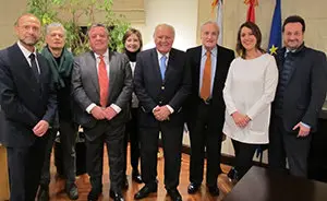 Julio Zarco, A. Infante, Julio Anchochea, Inmaculada Ramos, Enrique Iglesias, José Ramón Ónega,Cristina Muñoz y Fernando Prados