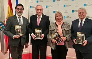 1. De izquierda a derecha, el escritor Rogelio Sánchez Molero, el delegado de la Xunta en Madrid y director de la Casa José Ramón Ónega, la autora Julia Sáez-Angulo y el editor José Luis Pardo Caeiro