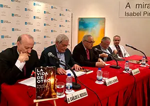 3. En la  tribuna de la Casa de Galicia, Carlos Reigosa, Alfonso Palomares, el delegado de la Xunta en Madrid José Ramón Ónega, Ángel Basanta y Jesús Espino 