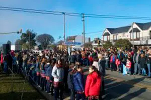 tres arroyos dia de la bandera 24 4