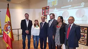 Exposición Quito.consejo con embajador
