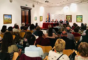 3. Más de medio centenar de personas acudieron a la presentación de la novela de Ramón Caride