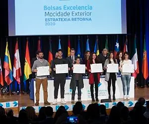 18,30 h.- O titular da Xunta de Galicia, Alberto Núñez Feijóo, acompañado pola conselleira de Educación, Universidade e Formación Profesional, Carmen Pomar, o secretario xeral de Emigración, Antonio Rodríguez Miranda, presidirá o encontro cos beneficiarios dos programas Bolsas de Excelencia Mocidade Exterior e Retorno para Formación Profesional. No salón de actos do Centro Galego de Arte Contemporánea-CGAC (rúa Valle Inclán, 2)
foto xoán crespo
29/11/2018