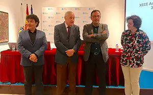 2. De izquierda a derecha Javier Herguido (secretario), el delegado de la Xunta en Madrid José Ramón Ónega, Gumersindo Feijoo (presidente) y Raquel Ibáñez (vicepresidenta) 