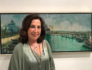 1. Victoria Ramírez ante una de sus obras