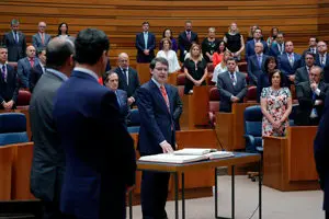 Toma posesion Mañueco