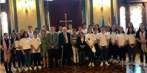 Jovenes mexicanos en Parlamento