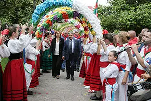 12:00	Parque Municipal Conde San Diego, Cabezón de la Sal 	El presidente de Cantabria, Miguel Ángel Revilla, junto con el vicepresidente y consejero de Universidades, Igualdad, Cultura y Deporte, Pablo Zuloaga, y los consejeros, preside el acto institucional del Día de Cantabria. 
nr ©
11 ago 19