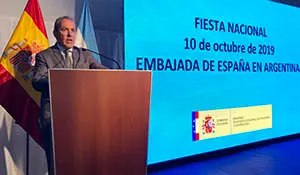 Agustín Torres en la Fiesta del 12 de Octubre