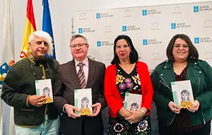 1. De izquierda a derecha el escritor Antonino Nieto, el coordinador de Actos Ramón Jiménez, la autora Mila Villanueva y la editora Lidia López Miguel