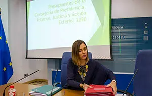 12:00	Sala de Prensa del Gobierno de Cantabria	La consejera de Presidencia, Interior, Justicia y Acción Exterior, Paula Fernández Viaña, informa, en rueda de prensa, de los presupuestos de la Consejería para 2020.

18 NOVIEMBRE 2019 © Miguel De la Parra