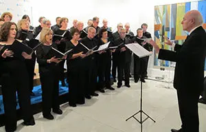 Actuación del Grupo Coral Accento, dirigido por Aldo Cano