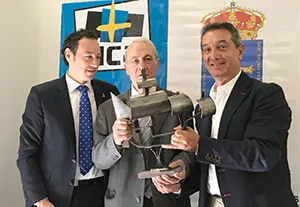 Entrega a Casas premio Carabela3