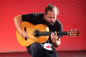 FLAMENCO : Niño de ELCHE voix, Raùl CANTIZANO guitare, Chloé BRÛLÉ danse