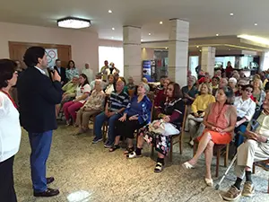 Ayudas-En Recreio dos Ancians7