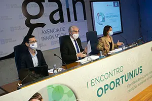 O vicepresidente segundo e conselleiro de Economía, Empresa e Innovación, Francisco Conde, participa no I Encontro Oportunius.