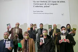 O conselleiro de Cultura, Educación e Universidade, Román Rodríguez, e o presidente da Real Academia Galega, Víctor F. Freixanes, participan no acto de conmemoración do 60º aniversario da publicación de Memorias dun neno labrego.