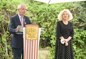 Condecoración director Elcano1