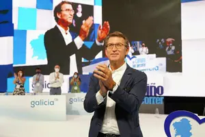 Feijoo aplaude