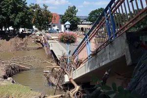 Puente caido