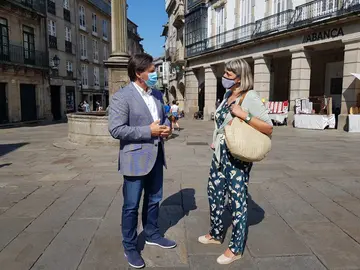 Miranda con presidenta do Lar Galego de Pamplona