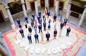 Albares nuevos diplomáticos