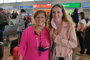Maribel Peleteiro y Lucia Bonet