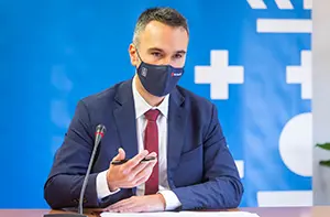 12,00 h.-            O director do Instituto Galego de Promoción Económica (Igape), Fernando Guldrís, informará en rolda de prensa sobre a evolución das exportacións galegas en 2021. Na sala de xuntas do Igape. 

foto xoán crespo
18/02/2022