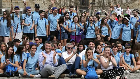 lfonso Rueda; o secretario xeral da Emigración, Antonio Rodríguez, Miranda; a directora xeral de Xuventude, Participación e Voluntariado, Cristina Pichel; e o delegado territorial da Xunta na Coruña, Ovidio Rodeiro, acompañarán aos participantes no programa “Conecta con Galicia”, que están percorrendo o último tramo do Camiño de Santiago pola  Vía da Prata