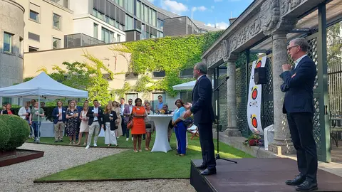 Alemania-Fiesta en la Embajada