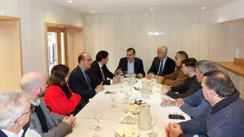 Ayudas equipamientos y obras