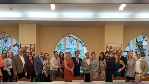 Nuevo cónsul visita HGV